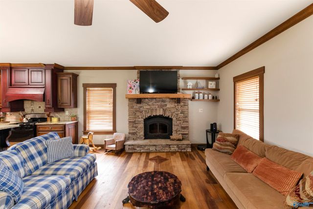 97 Corinth Road, Albertville, AL 35951