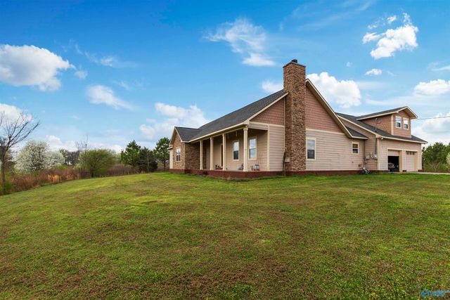97 Corinth Road, Albertville, AL 35951