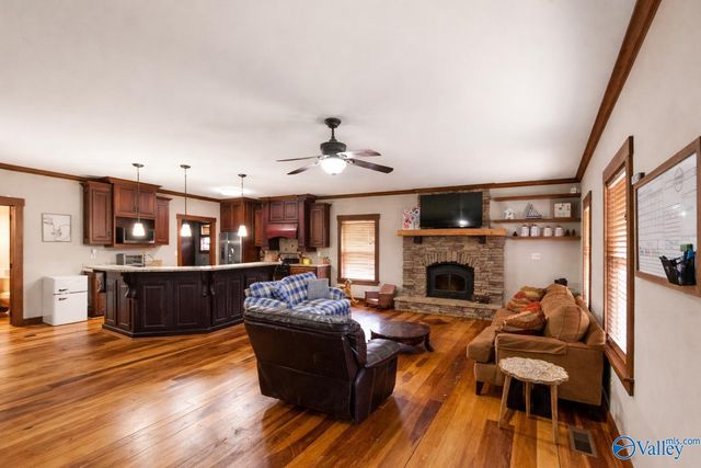 97 Corinth Road, Albertville, AL 35951