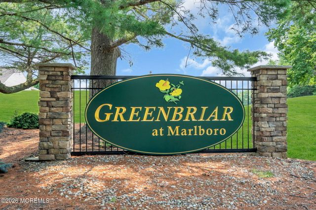 5 Lakeview Drive, Marlboro, NJ 07746