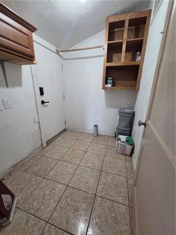 200 Clemmer St A, Corpus Christi, TX 78415