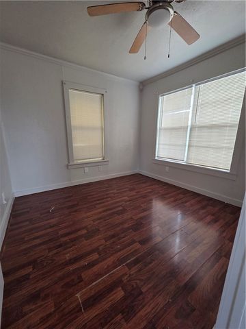 200 Clemmer St A, Corpus Christi, TX 78415