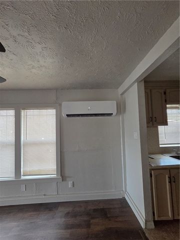 200 Clemmer St A, Corpus Christi, TX 78415