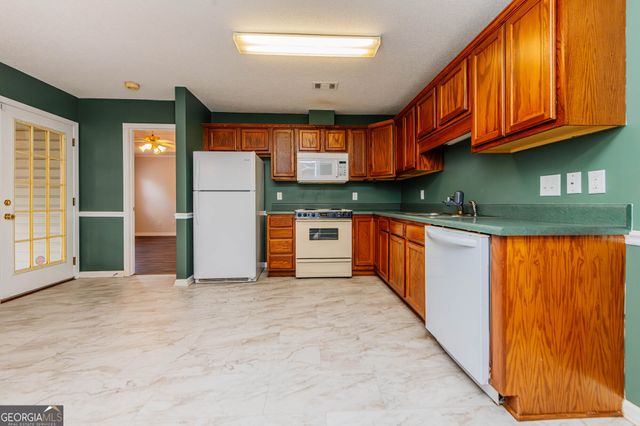 201 Eagles Landing Trail, Warner Robins, GA 31093