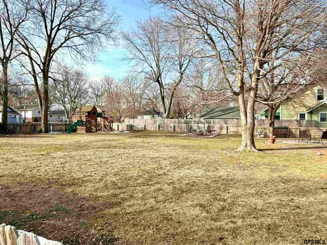 1146 G Street, Geneva, NE 68361