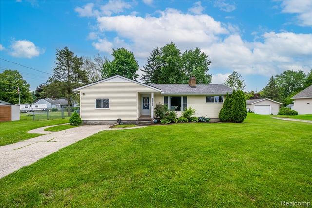 7800 Maple Street, Birch Run, MI 48415