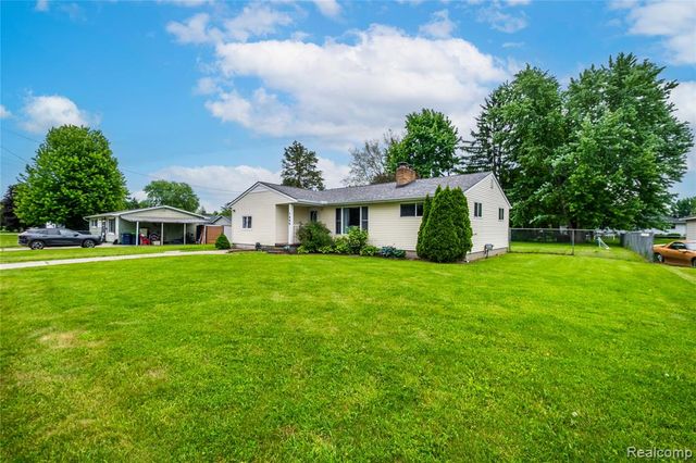 7800 Maple Street, Birch Run, MI 48415