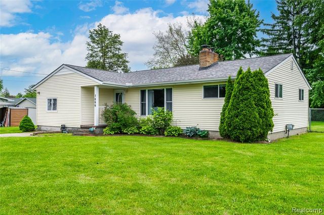 7800 Maple Street, Birch Run, MI 48415