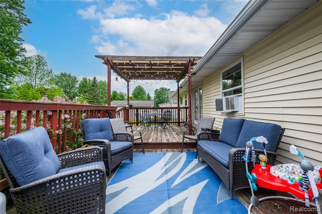 7800 Maple Street, Birch Run, MI 48415