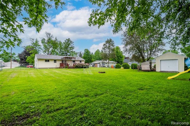 7800 Maple Street, Birch Run, MI 48415