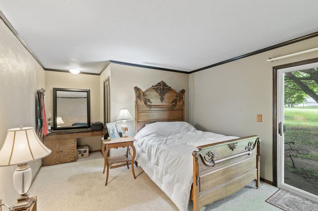 8847 Ironwood Avenue S, Cottage Grove, MN 55016