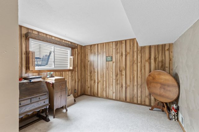 8847 Ironwood Avenue S, Cottage Grove, MN 55016