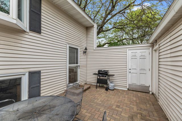 8847 Ironwood Avenue S, Cottage Grove, MN 55016