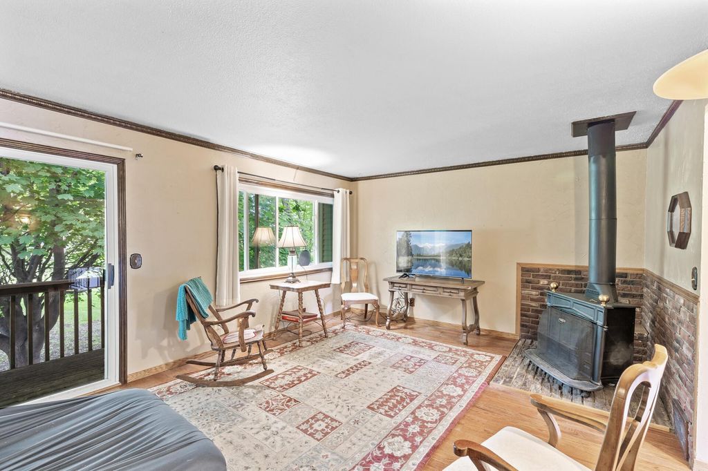 8847 Ironwood Avenue S, Cottage Grove, MN 55016
