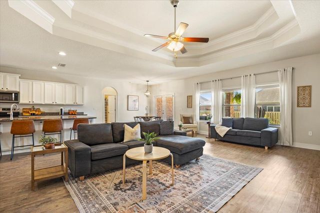 411 Chickadee Street, Crestview, FL 32539