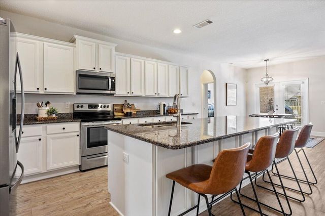 411 Chickadee Street, Crestview, FL 32539