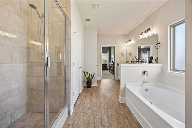 411 Chickadee Street, Crestview, FL 32539