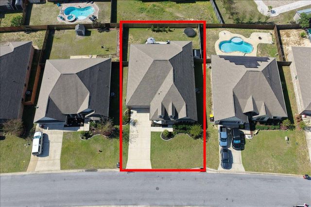 411 Chickadee Street, Crestview, FL 32539