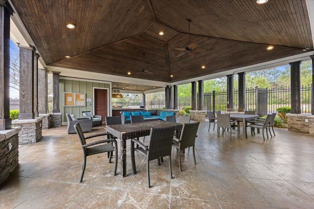 411 Chickadee Street, Crestview, FL 32539