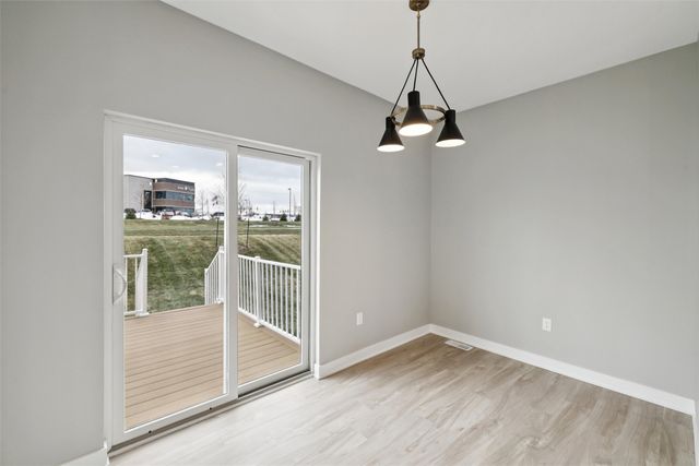 15536 Rocklyn Place, Clive, IA 50325