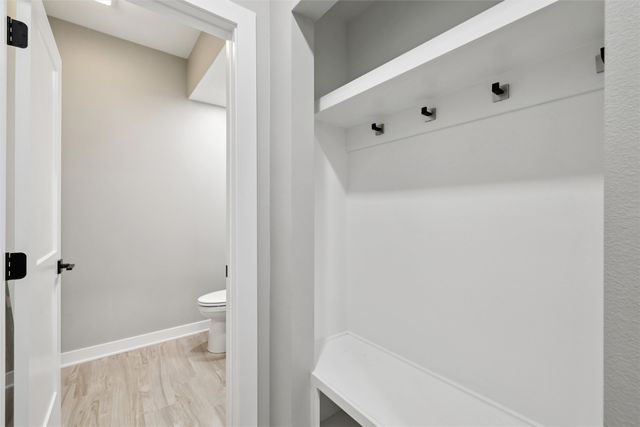 15536 Rocklyn Place, Clive, IA 50325