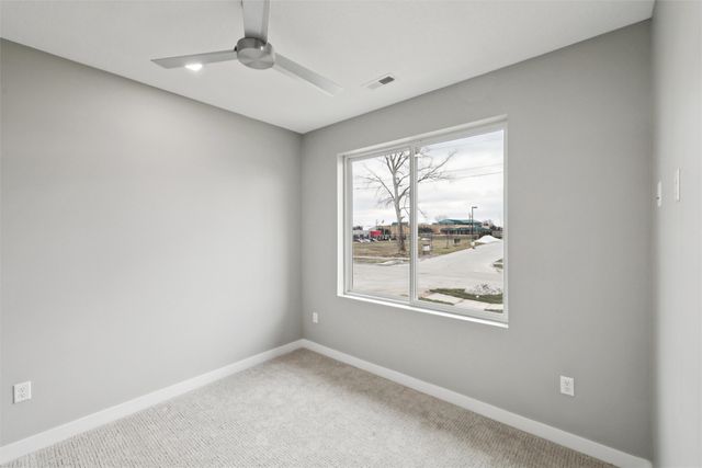 15536 Rocklyn Place, Clive, IA 50325