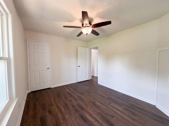 3849 Hearthstone Dr, Chapel Hill, TN 37034