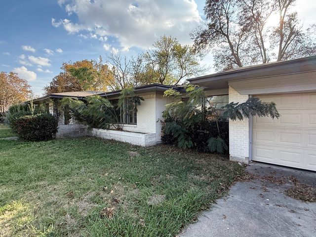 1805 Arrow Lane, Garland, TX 75042