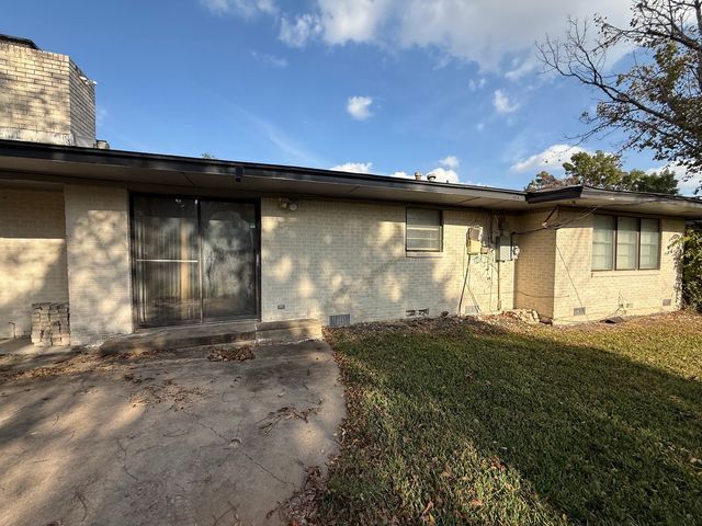 1805 Arrow Lane, Garland, TX 75042