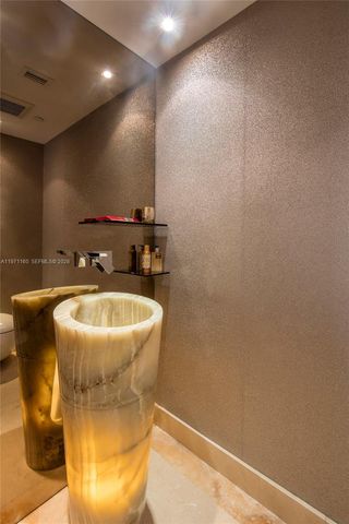 7938 Fisher Island Dr 7938-D, Miami Beach, FL 33109