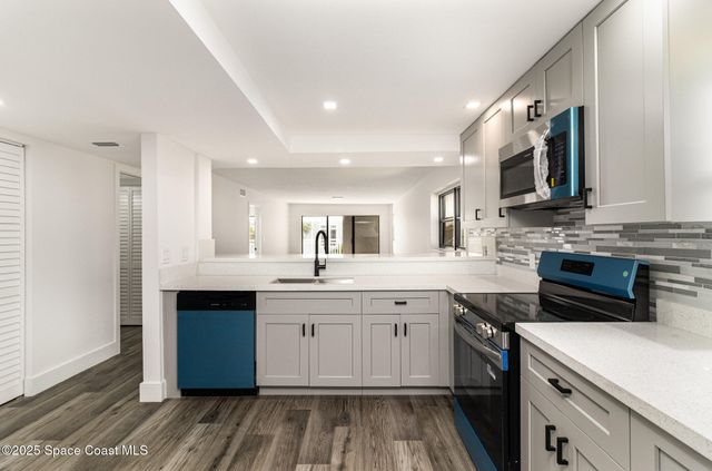 85 S Atlantic Avenue 306, Cocoa Beach, FL 32931