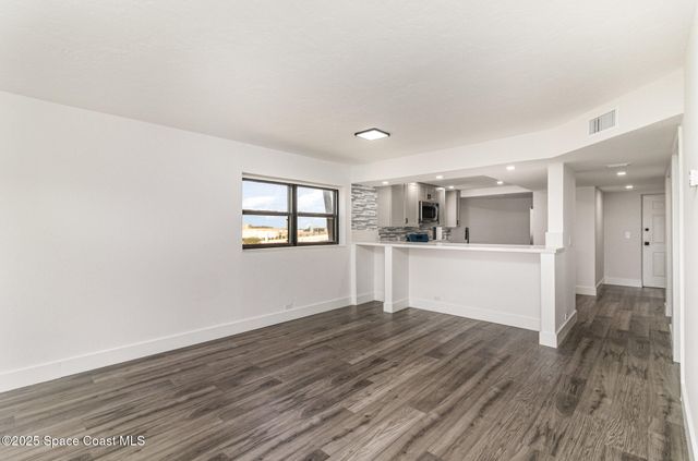 85 S Atlantic Avenue 306, Cocoa Beach, FL 32931