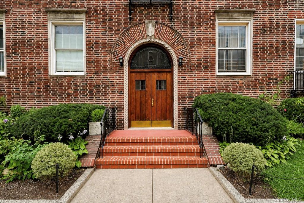 37-22 85th Street 31, Jackson Heights, NY 11372 — photo 4