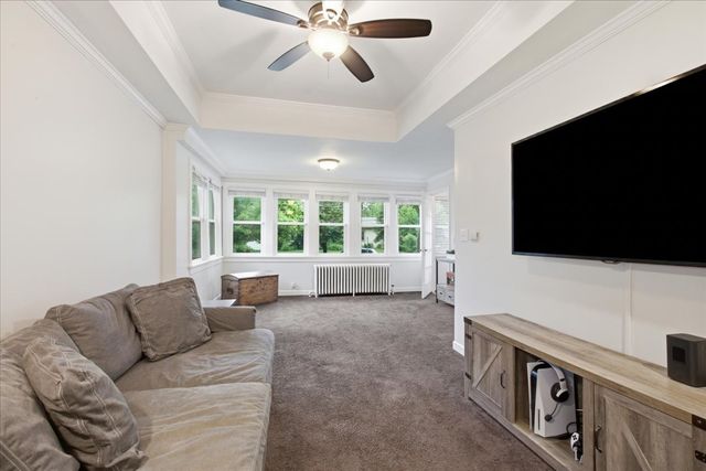 141 N cedar Street, Palatine, IL 60067