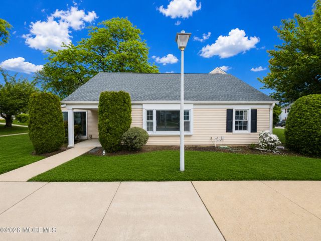 243C Mayflower Way, Monroe, NJ 08831