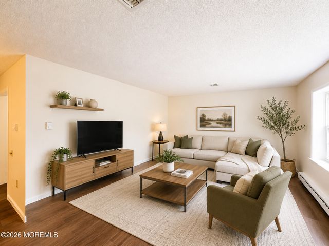 243C Mayflower Way, Monroe, NJ 08831