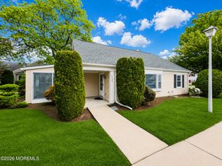 243C Mayflower Way, Monroe, NJ 08831
