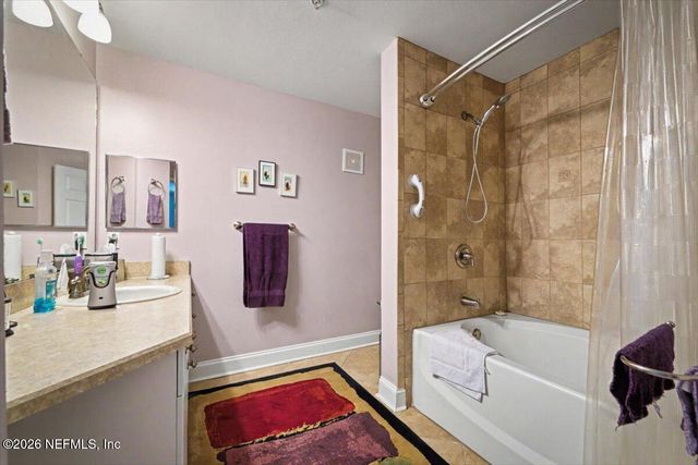 3591 KERNAN Boulevard 301, Jacksonville, FL 32224