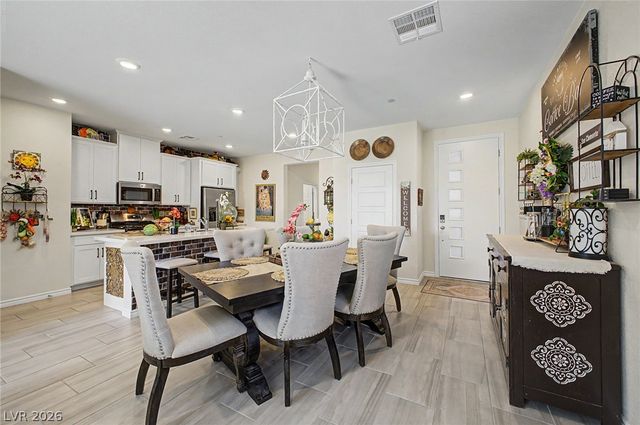 290 Fossil Falls Street, Henderson, NV 89015