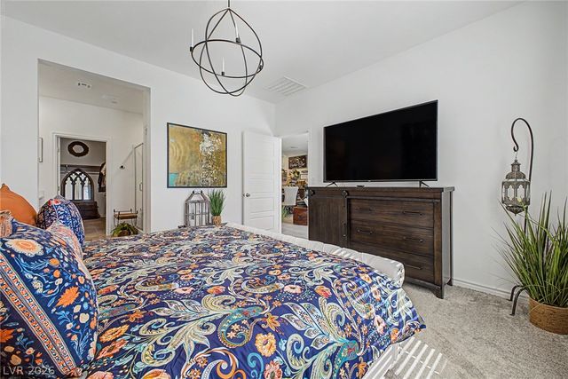 290 Fossil Falls Street, Henderson, NV 89015