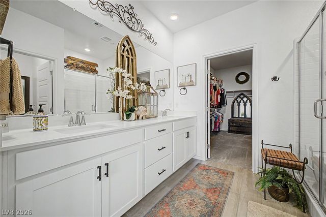 290 Fossil Falls Street, Henderson, NV 89015
