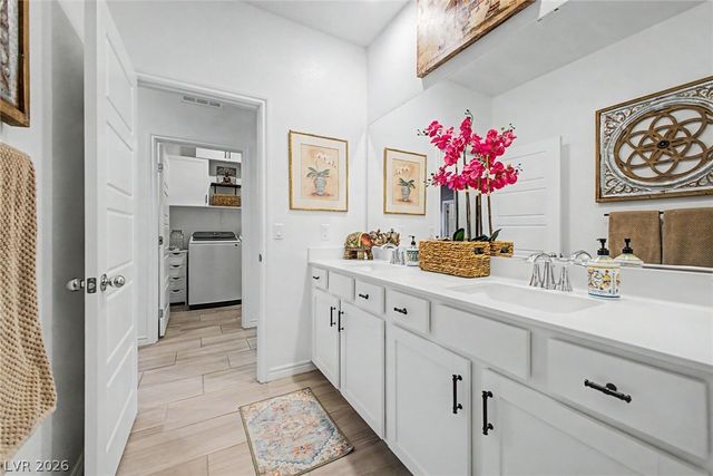 290 Fossil Falls Street, Henderson, NV 89015