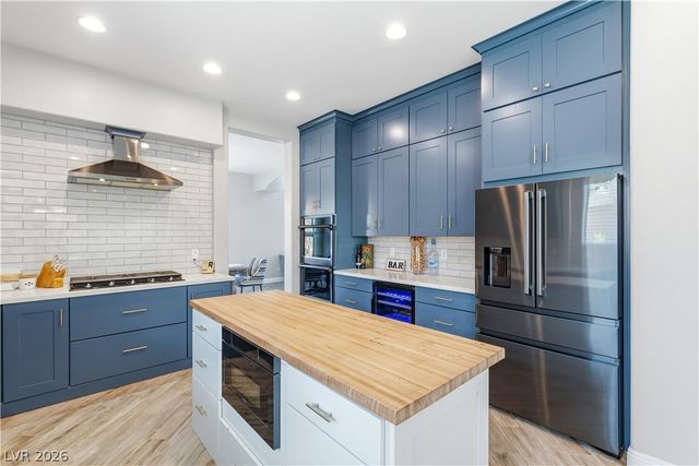 10224 Black Friar Court, Las Vegas, NV 89166