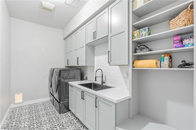 10224 Black Friar Court, Las Vegas, NV 89166