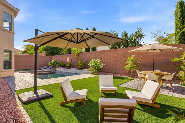 10224 Black Friar Court, Las Vegas, NV 89166