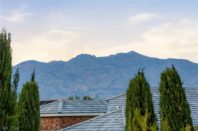 10224 Black Friar Court, Las Vegas, NV 89166