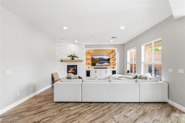10224 Black Friar Court, Las Vegas, NV 89166