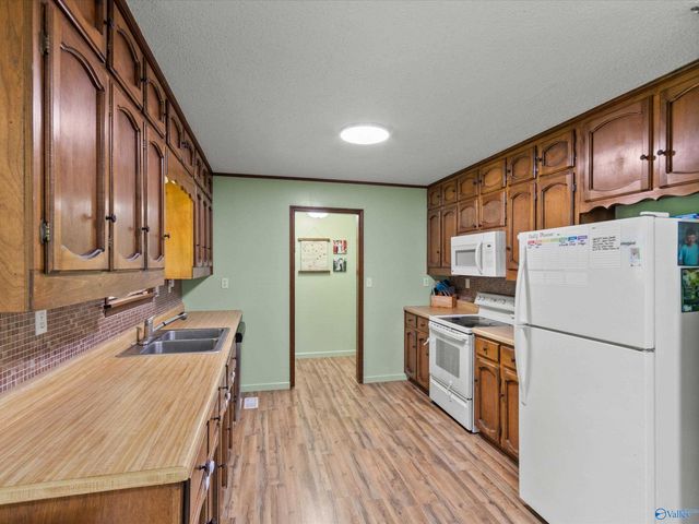 6195 Sand Valley Road, Attalla, AL 35954