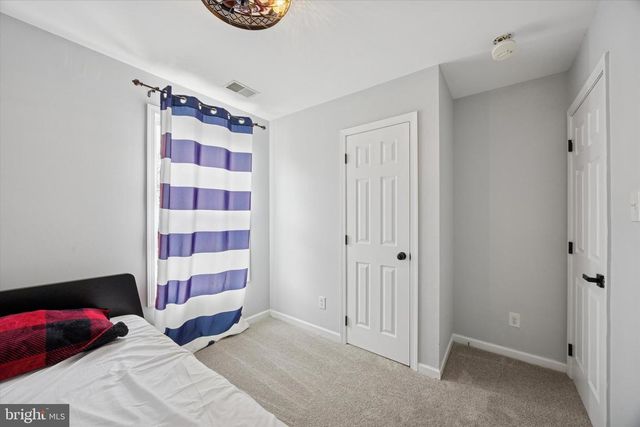 17 HILLVIEW CIR, Lansdowne, PA 19050