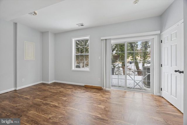 17 HILLVIEW CIR, Lansdowne, PA 19050